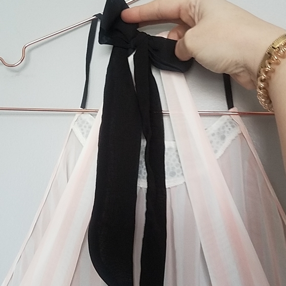 🔴SOLD🔴 Vintage Victoria's Secret Bow Back Top - Picture 6 of 7